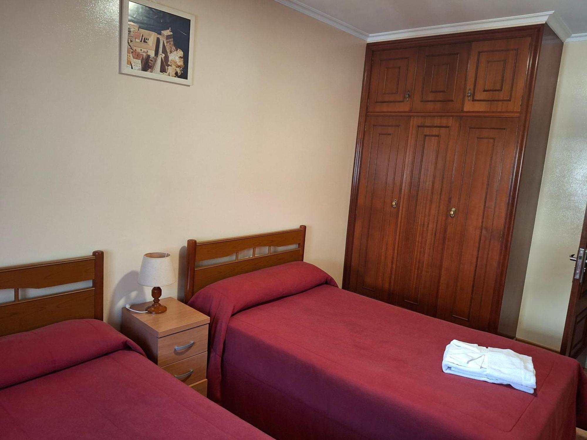 Hostal La Marina Porto do Barqueiro Экстерьер фото