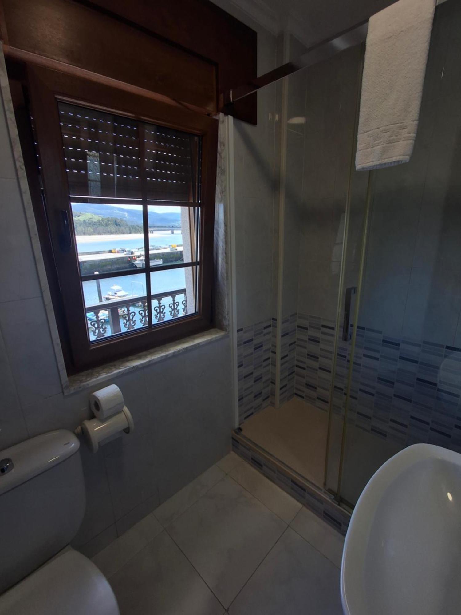 Hostal La Marina Porto do Barqueiro Экстерьер фото