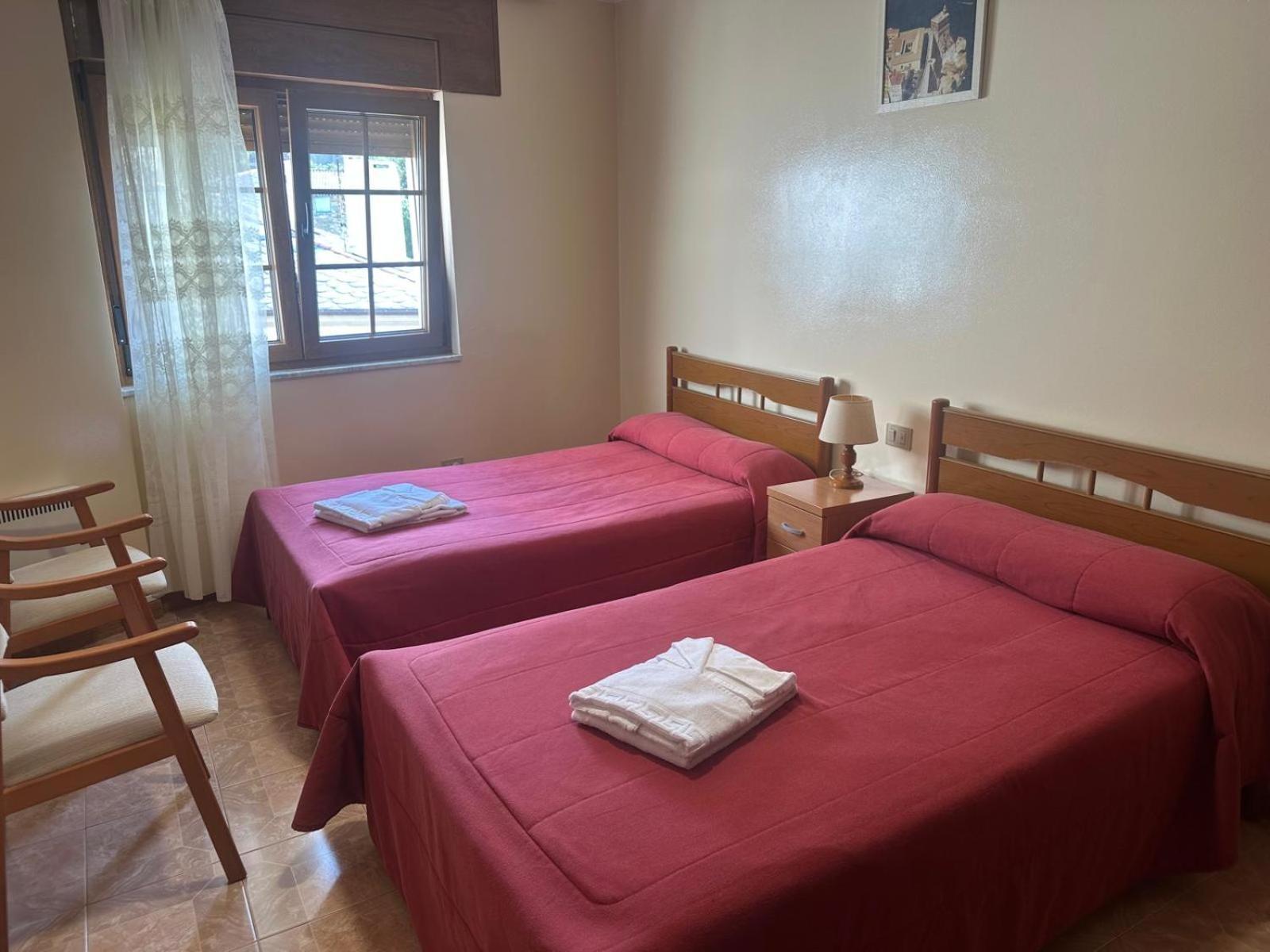 Hostal La Marina Porto do Barqueiro Экстерьер фото
